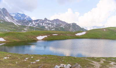 山湖