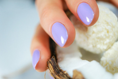 紫色的女修指甲
