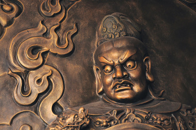 中国传说中的神的雕像