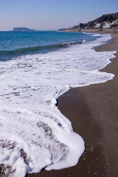 在镰仓的海滩上