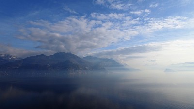 科莫湖鸟瞰图，意大利