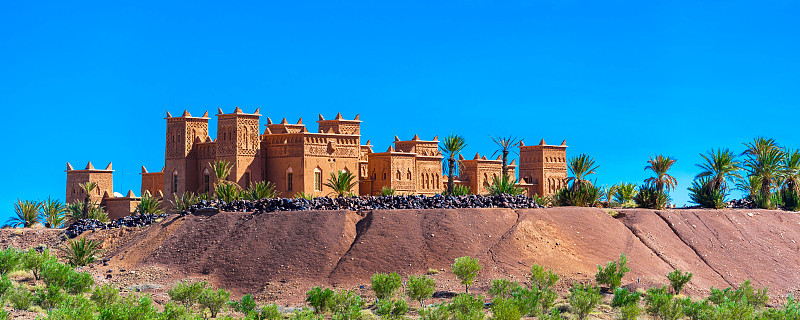 这是位于摩洛哥的堡垒城市Ait-Ben-Haddou。文本复制空间