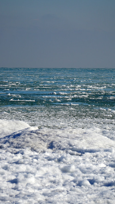 密歇根湖雪堆