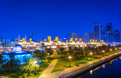 阿联酋沙迦中心市场的夜景