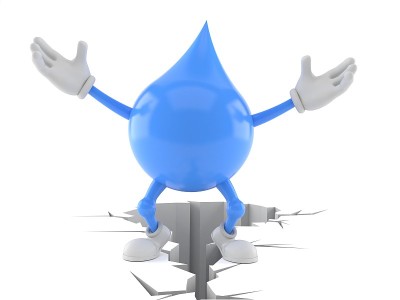 水滴人物站在破碎的地面上
