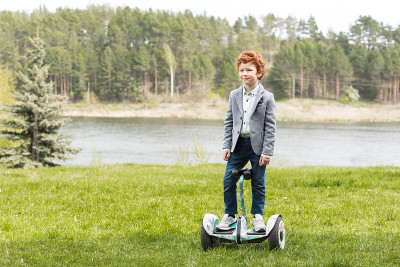 孩子gyroscooter