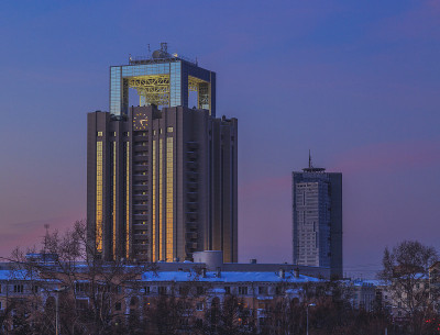 建在市中心