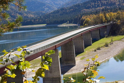 德国巴伐利亚的Sylvenstein Speichersee