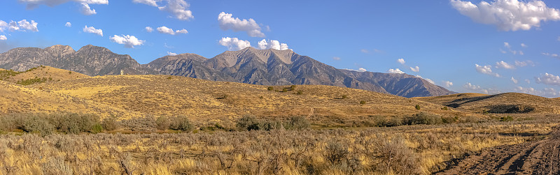 秃山俯瞰犹他州的尼波山