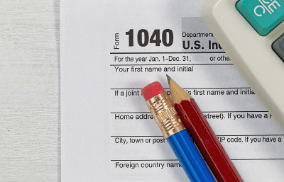 关闭Tax Form，将业务对象放在上面
