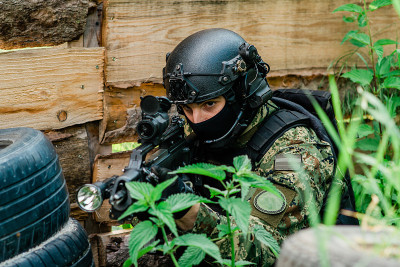 克罗地亚特种宪兵，身着农田林地制服