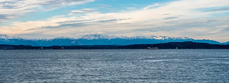 山脉全景