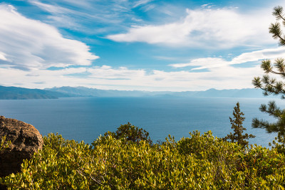 从水晶湾风景俯瞰塔霍湖