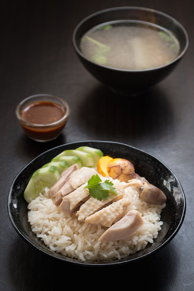 米饭配鸡汤