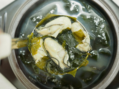 韩国美食牡蛎紫菜汤，美炖锅