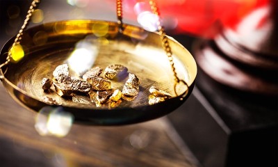 黄金。