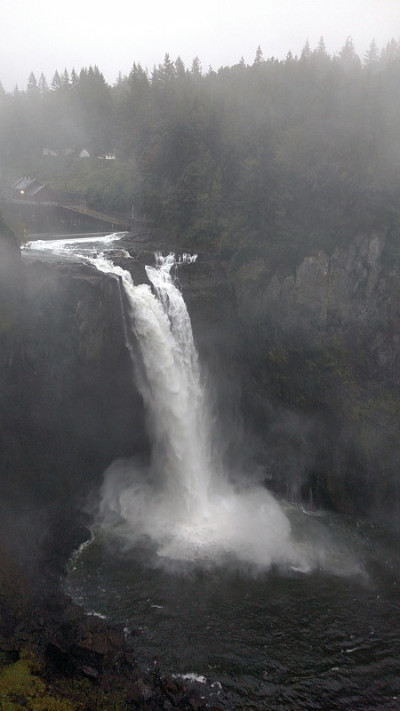 SnoqualmieFallsFog