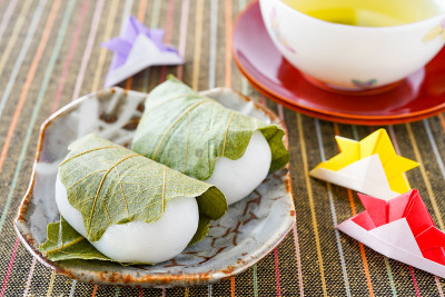 柏和麻糬和绿茶