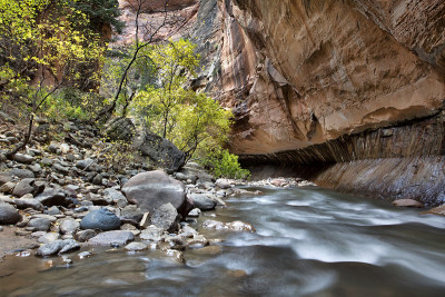锡安国家公园里的Virgin River Narrows