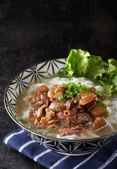 中餐，牛肉培根牛肉米粉
