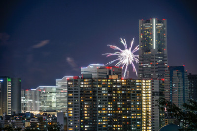 港人未来镇景和烟花