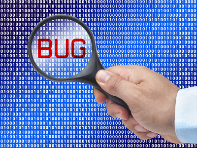 手持放大镜对数字背景进行bug检测