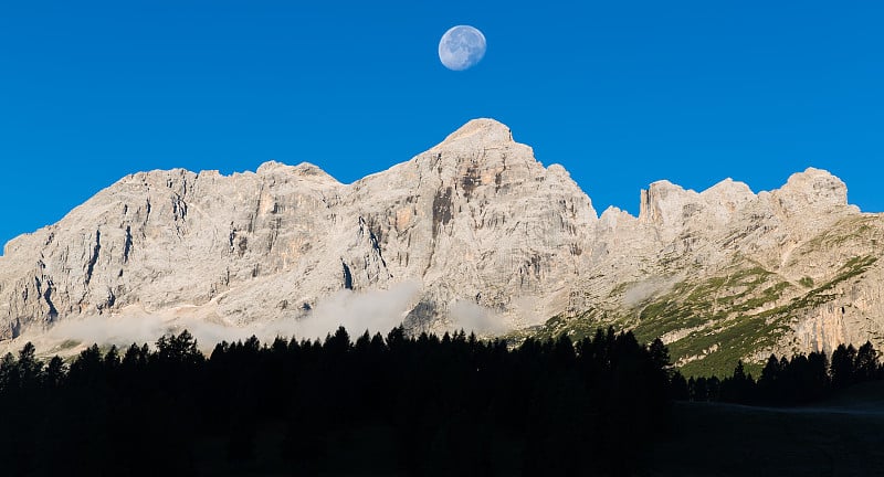 Dolomiti意大利