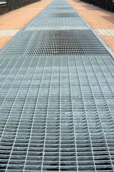 金属栅