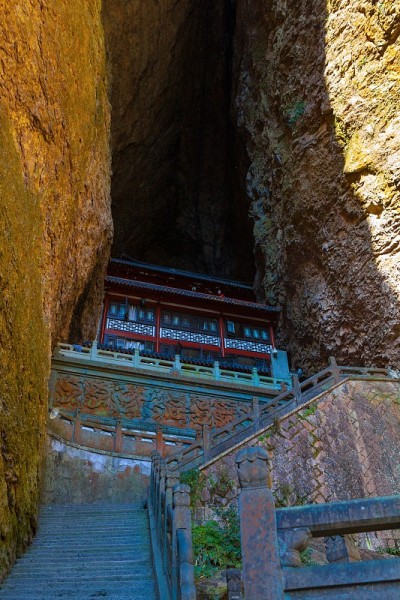 雁荡山的大龙瀑布景区