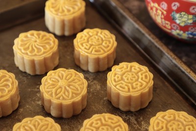 Yue Bing, the Traditional Chinese Pastry of Baked 