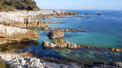 法国南部昂蒂布角的风景