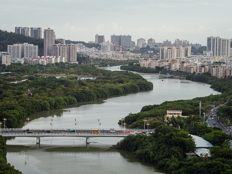 现代城市河流