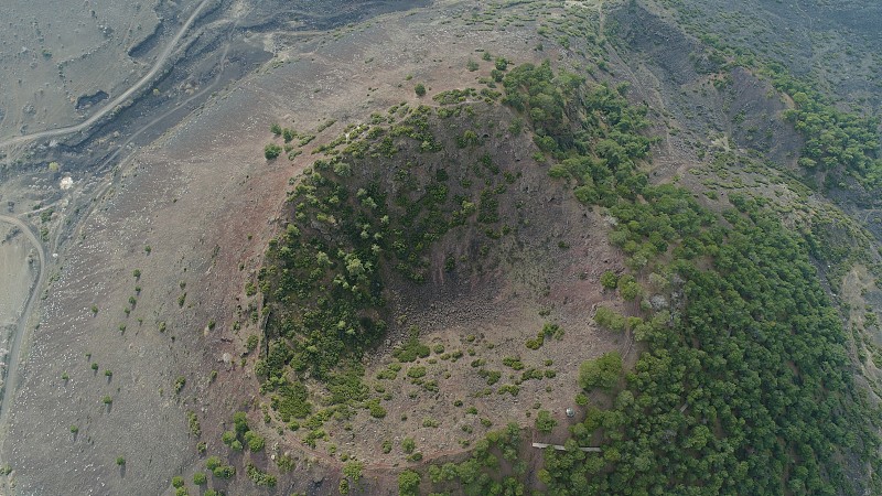 土耳其马尼萨火山口鸟瞰图