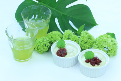 冰绿茶，糖果和花