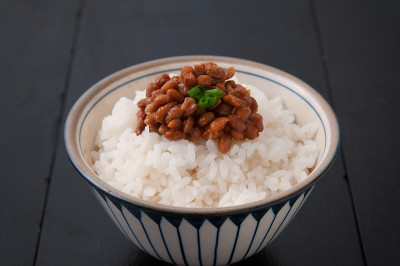 日本料理，纳豆和米饭
