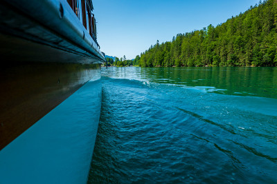 贝希特斯加登湖Königssee，一个阳光明媚的夏日
