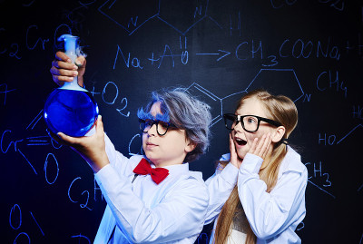 小科学家一起制造东西