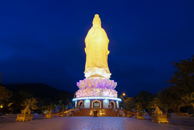 琳琅宝塔是岘港一个非常著名的目的地。
