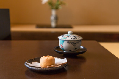 糖果，壁龛和日本茶
