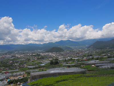 日本山梨县口福盆地景观