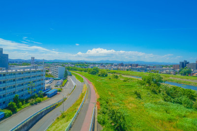 日野市的天际线和蓝天