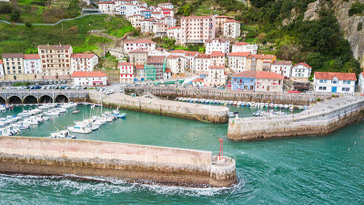 views of urdaibai and its coastal towns