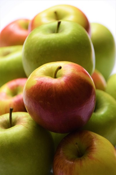Red and green mixed apples detail