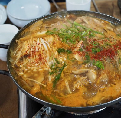 韩国菜炖牛肉蘑菇