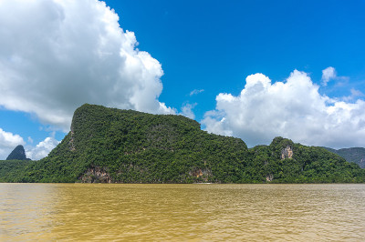 石灰岩悬崖-攀雅湾