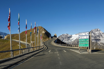 全景大格洛克纳日出前，奥地利