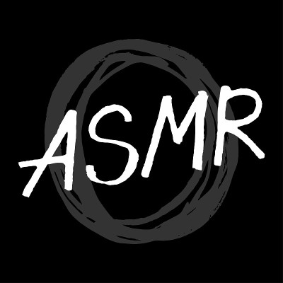 ASMR手写白字在黑色背景。播客、广播、网络广播、访谈。播客频道标志。设计海报，t恤，横幅，打印邀请