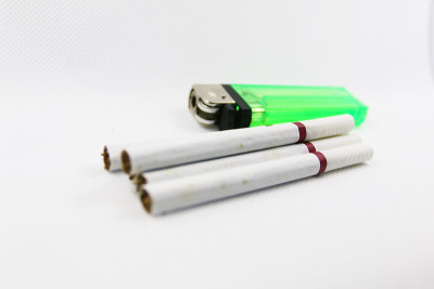 香烟和打火机