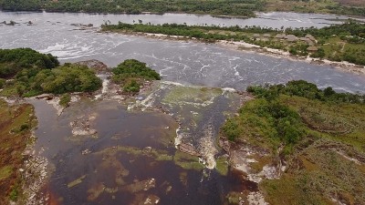 委内瑞拉卡纳伊马国家公园原住民村庄的鸟瞰图