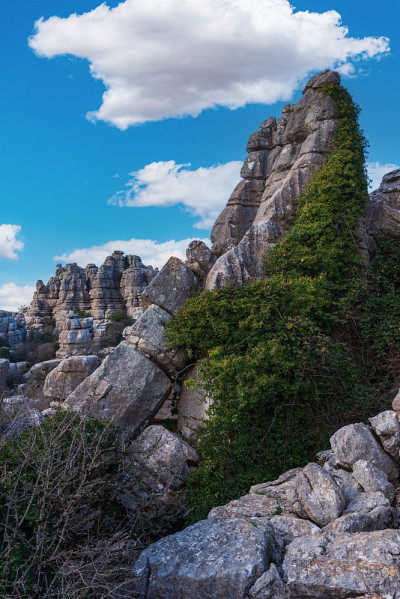 自然区域El Torcal de Antequera，由天气塑造的喀斯特石景观。